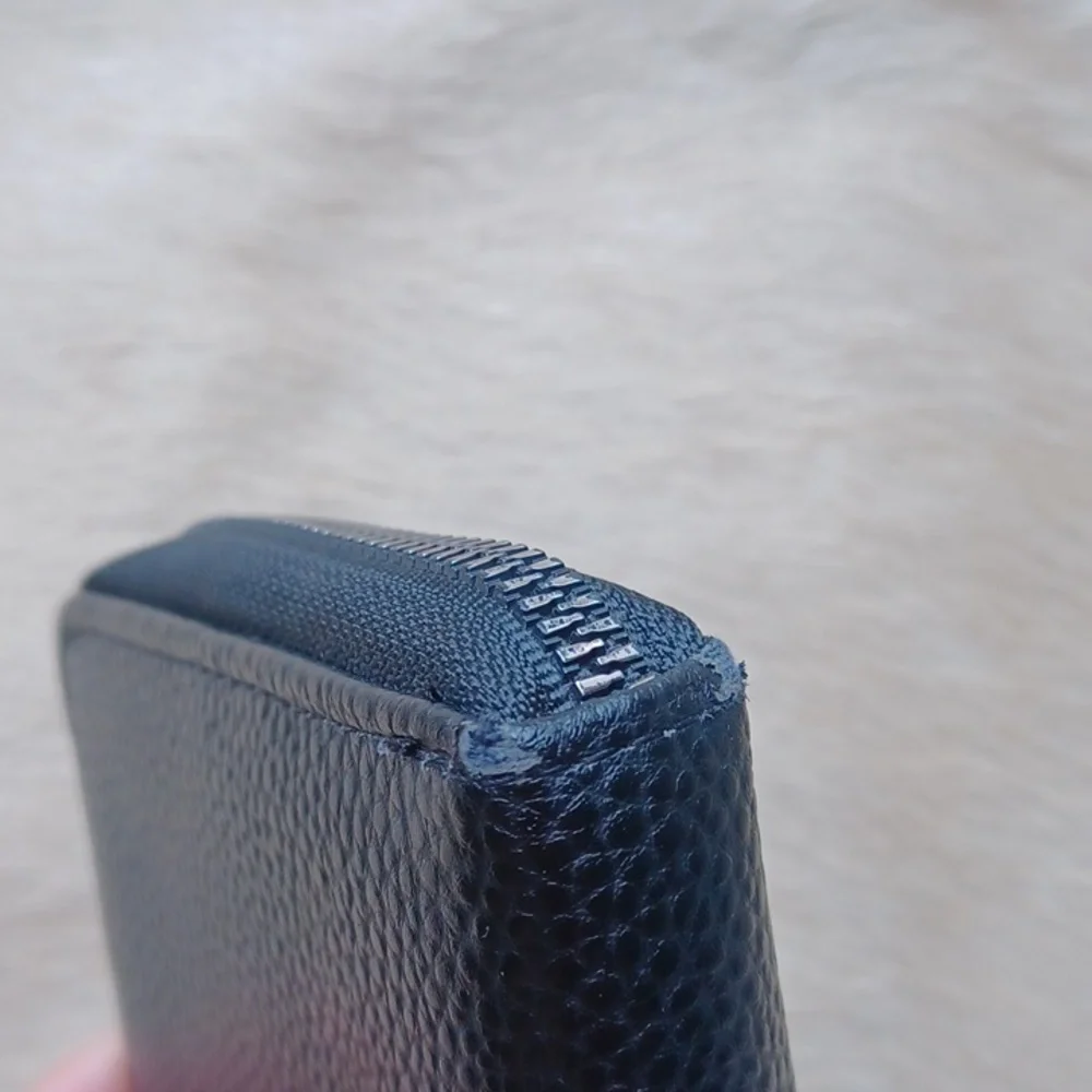 Halston wallet